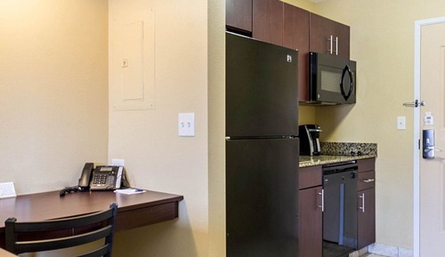Suite, 2 Queen Beds, Non Smoking