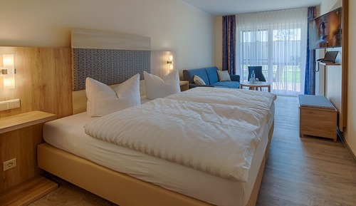 Double Room, Balcony