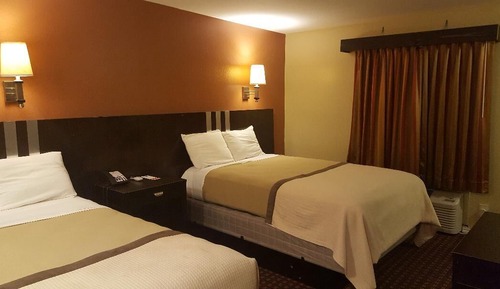 Standard Room, 2 Queen Beds, Non Smoking