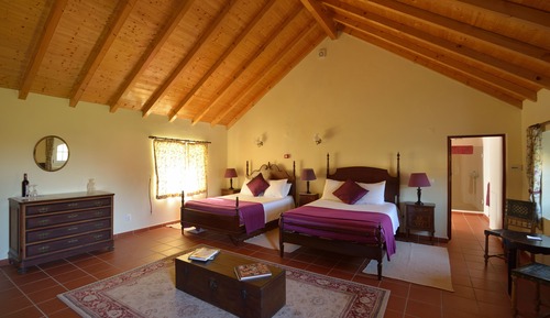 Count Redondo Suite (1st Floor, Max 6 Guests)