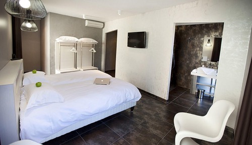 Classic Twin Room