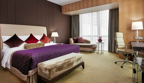 Room, 1 King Bed, Business Lounge Access (High Floor)