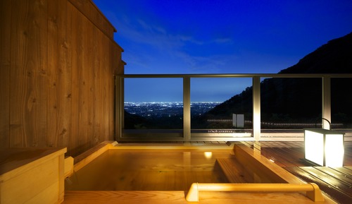 Executive Japanese Room (12.5 tatami mats+4 tatami mats out door bath)