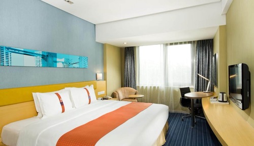 Standard Room, 1 Queen Bed (Air Purifier)