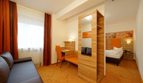 Economy Quadruple Room (2 adults and 2 children)