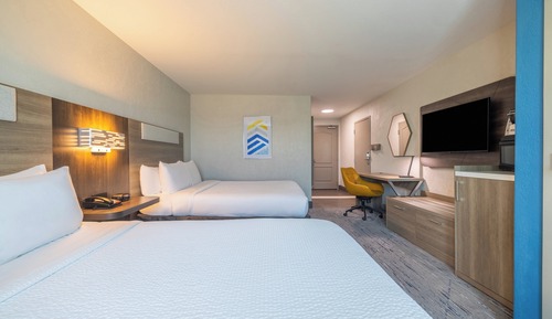 Standard Room, 2 Queen Beds, Accessible (Communications)