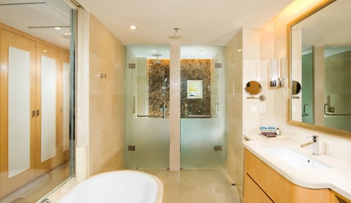 Suite, 1 King Bed, Non Smoking, Ocean View