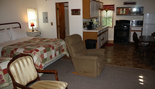 Superior Cabin, Ensuite, River View (Sportsman's Cabin)