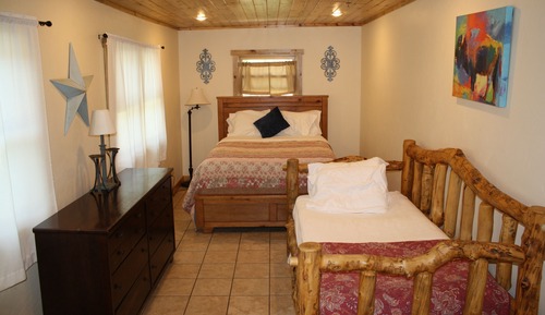 Deluxe Suite, Ensuite, Mountain View (Colter Suite)