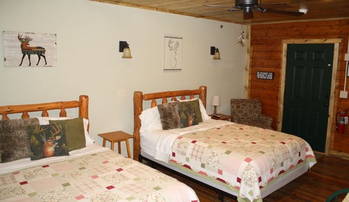 Standard Suite, Accessible, Ensuite (Hayden Suite)