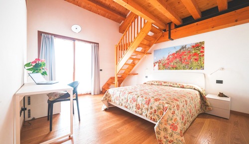 Classic Triple Room, Private Bathroom