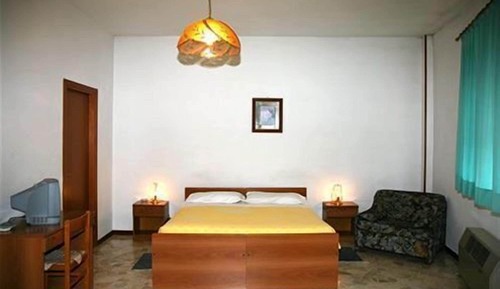 Classic Double Room Single Use