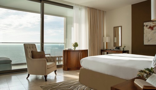 Suite, Terrace (Observatory)