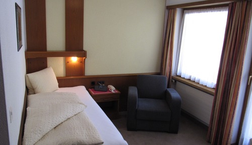 Basic Single Room, Balcony, View