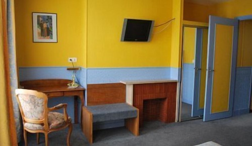 Standard Triple Room (Breakfast Excluded) for 3 people