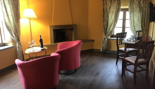 Comfort Double Room, 1 Queen Bed, Refrigerator, Vineyard View