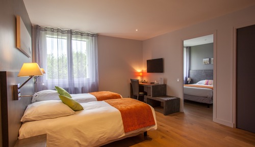 Cozy Quadruple Room
