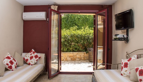 Suite, 1 Bedroom, Kitchen, Garden View