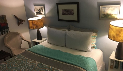Basic Room, 1 Queen Bed