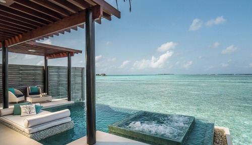 Deluxe Over Water Pool Villa