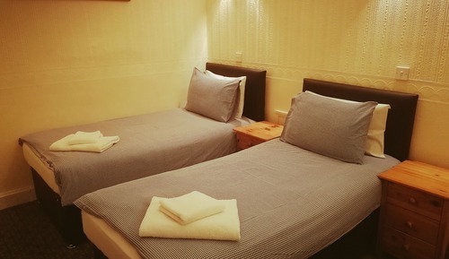 Room 5 