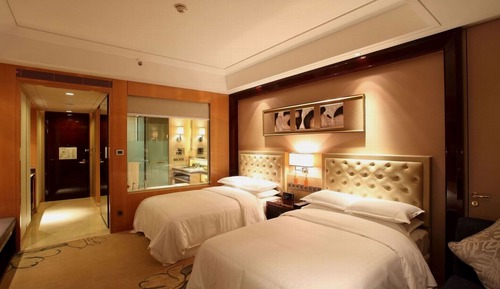 Premier Twin Room, 2 Double Beds, City View