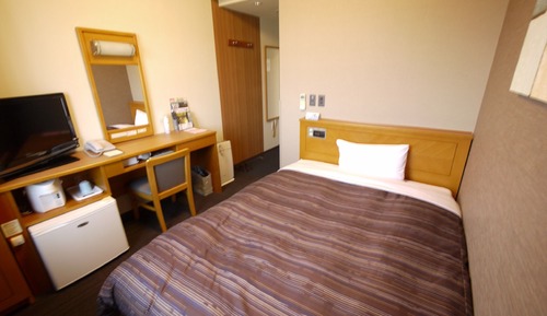Single Room, Smoking