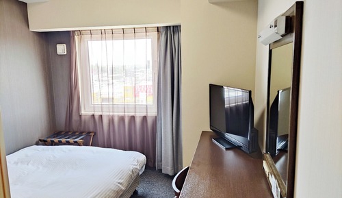 Single Room, Smoking