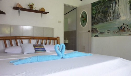 Economy Cottage, 1 Queen Bed, Pool Access, Poolside