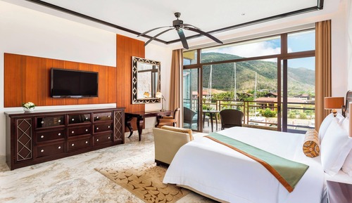 Room, 2 Queen Beds, Smoking, Marina View (Island)