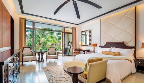Room, 2 Queen Beds, Balcony, Garden View