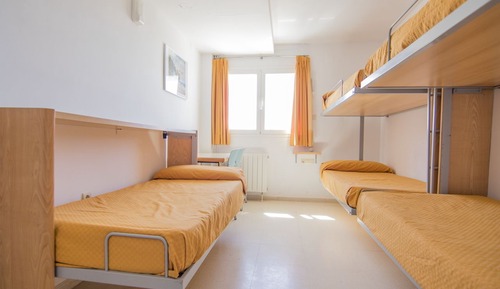 Basic Triple Room, Private Bathroom