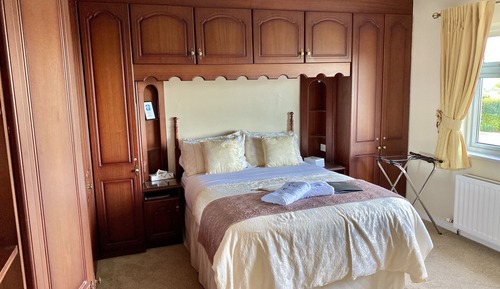 Family Room, Ensuite