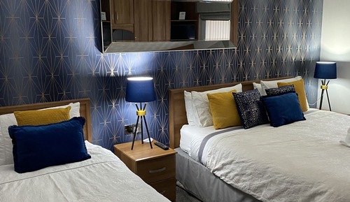 Deluxe Double or Twin Room, Ensuite, Mountain View