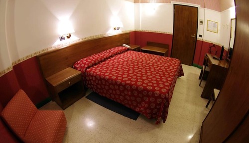 Family Room, Connecting Rooms