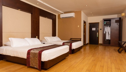 Executive Studio Suite