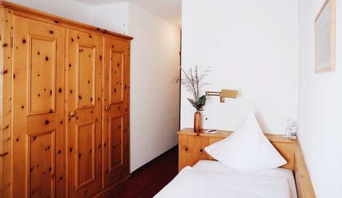 Standard Single Room