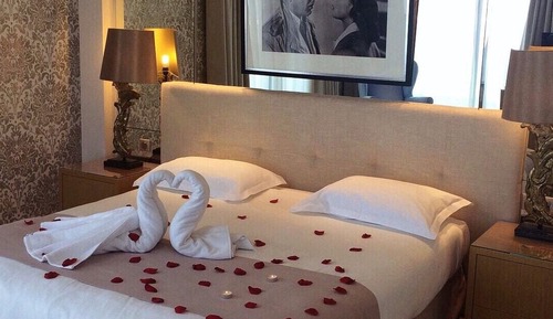 Superior Room (pool side)