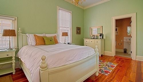 Classic Room, 1 Queen Bed (Luxury Room 2 (David))