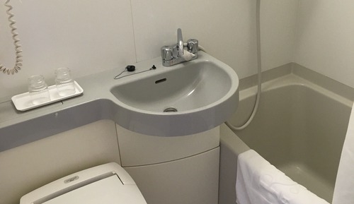 [Early Check-in] Single Room, Smoking (Check-in: 1PM)