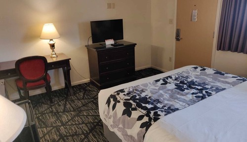 Standard Room, 1 Queen Bed, Non Smoking