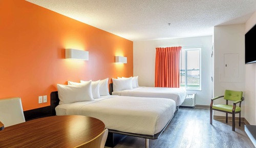 Deluxe Room, 2 Queen Beds, Non Smoking, Kitchenette