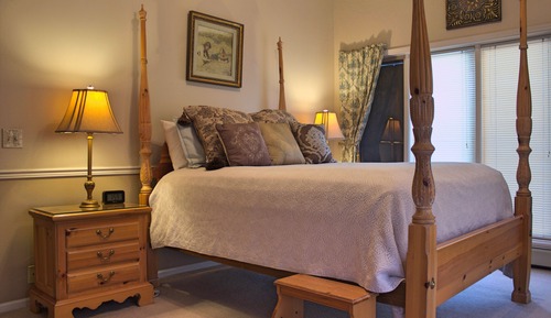 Room, Private Bathroom (10 Royal Queen)