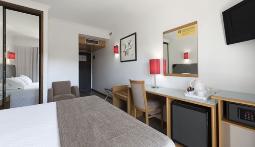 Double Room, 1 Queen Bed