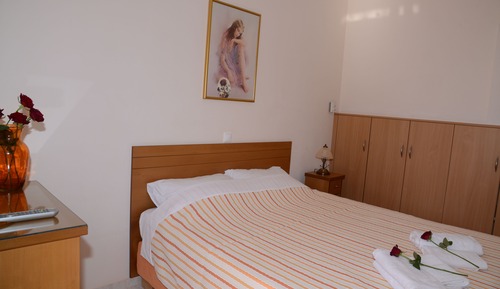 Family Apartment, 1 Bedroom, Garden Area (Split Level)