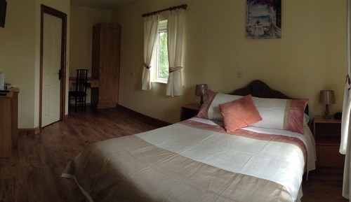 Double Room (Annex)