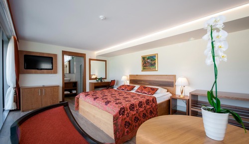 Family apartment with terrace* - 70 m2