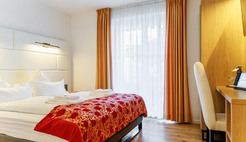 Standard Double or Twin Room, Balcony
