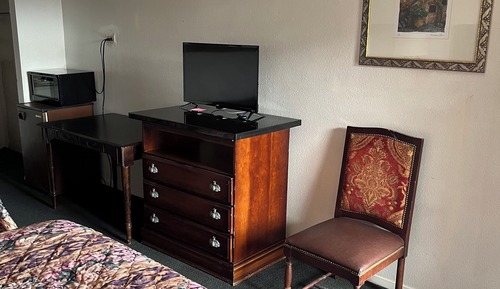 Double Room, 2 Queen Beds, Non Smoking, Refrigerator & Microwave