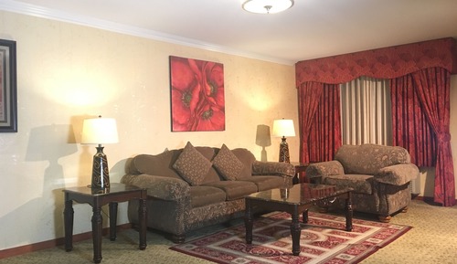 Honeymoon Suite